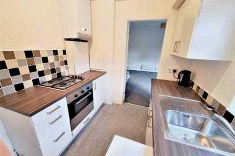 2 bedroom flat to rent, Stamfordham Road, Newcastle upon Tyne NE5