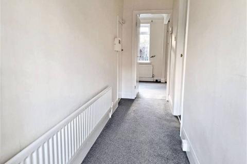 2 bedroom flat to rent, Stamfordham Road, Newcastle upon Tyne NE5