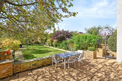 6 bedroom semi-detached house for sale, Sidmouth Road, London, NW2