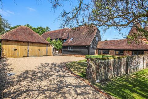 4 bedroom barn conversion for sale, Smallbridge Road, Horsmonden, Kent, TN12 8EP