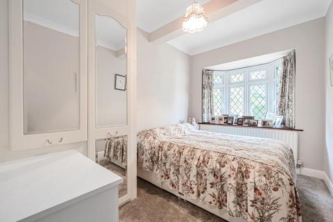 250 Farleigh Road, Warlingham, CR6 9EE