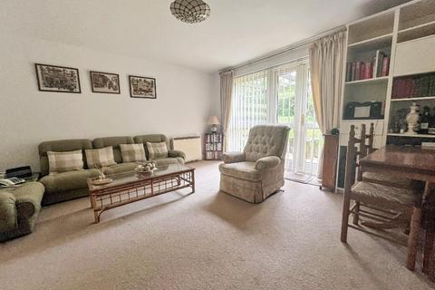 80 Hartscroft, Croydon, CR0 9LD