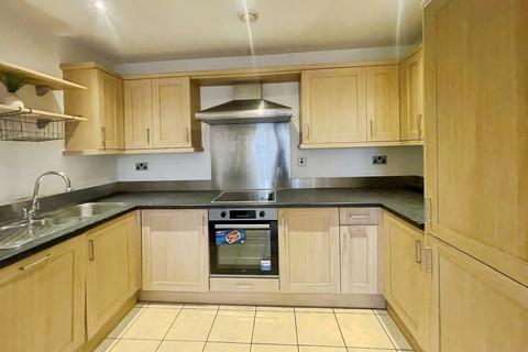 2 bedroom flat to rent, XQ7 Building, Taylorson Street South, Salford, M5