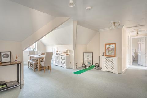 2 bedroom apartment for sale, Priory Court, Apton Road, Bishop's Stortford, Hertfordshire, CM23
