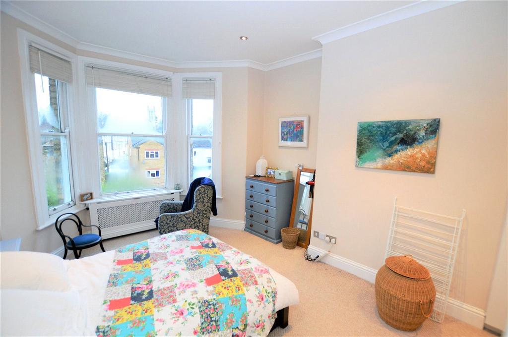 Apartment in London - View 3