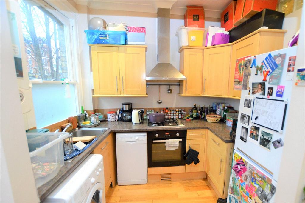 Apartment in London - View 5