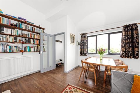 2 bedroom end of terrace house for sale, Camille Close, London, SE25