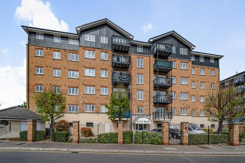 2 bedroom apartment for sale, Clifton Marine Parade, Gravesend, Kent