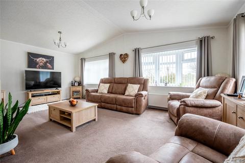 2 bedroom bungalow for sale, Whipsnade Park Homes, Bedfordshire LU6