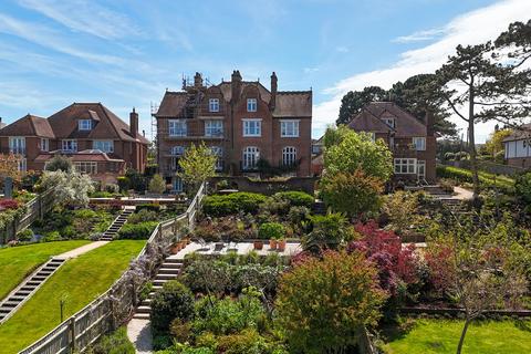 6 bedroom semi-detached house for sale, Whitby Road, Milford on Sea, Lymington, SO41