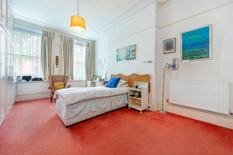 4 bedroom apartment for sale, Marlborough Mansions, West Hampstead, London