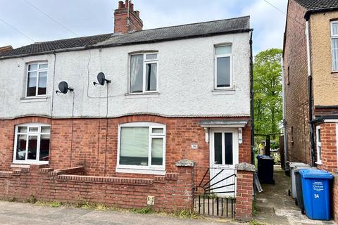 3 bedroom semi-detached house to rent, Loatland Street, Desborough