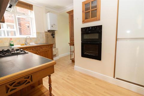 2 bedroom ground floor flat for sale, Ferndene Grove, Newcastle Upon Tyne