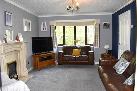4 bedroom house for sale, Rochester Way, Heath Hayes, Cannock