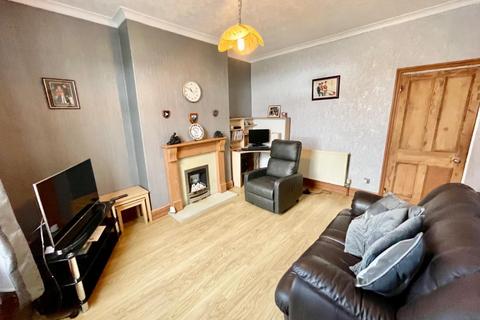 2 bedroom end of terrace house for sale, Denby Dale Road West, Calder Grove, Wakefield