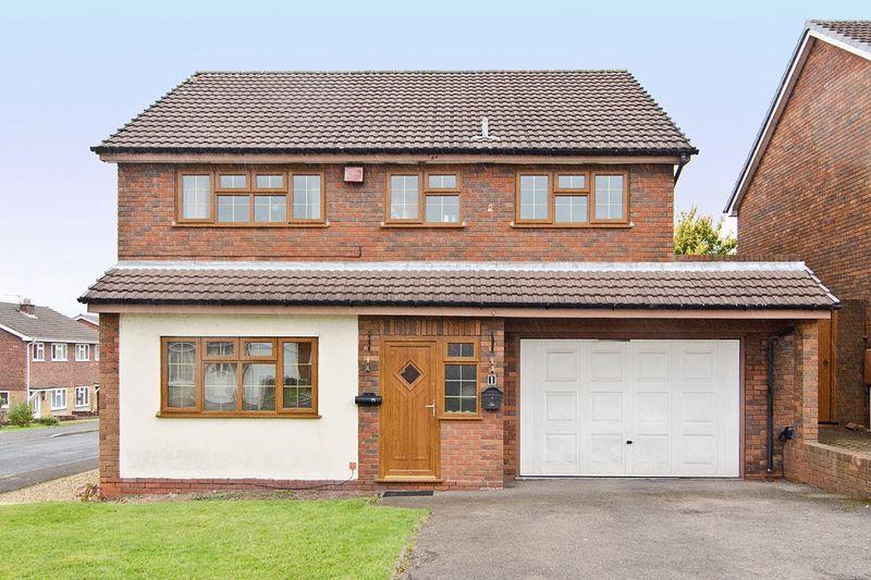 Kinross Avenue, Hednesford, Cannock 4 bed detached house for sale £