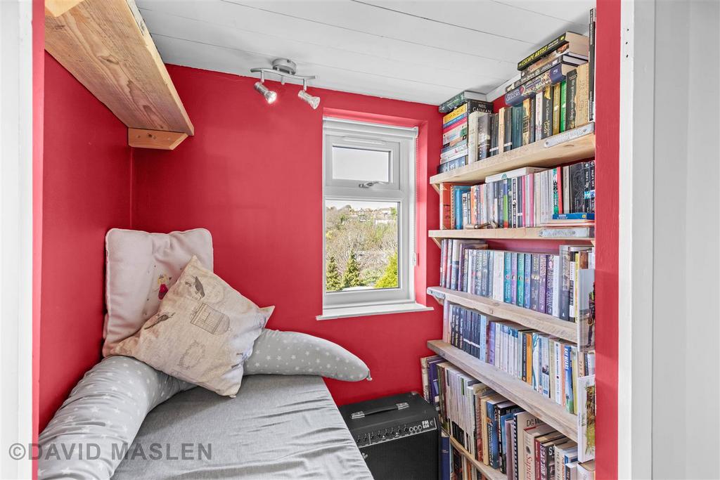 Bedroom (8).jpg