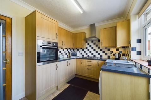 2 bedroom semi-detached bungalow for sale, Milford Crescent, Bridlington