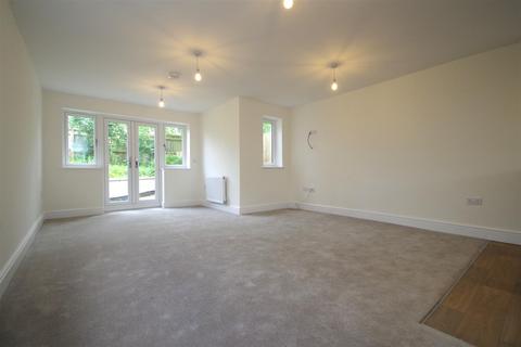 2 bedroom semi-detached house for sale, The Street, South Stoke