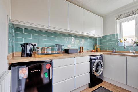 98 Hazelwood Close, Cambridge, CB4 3SP