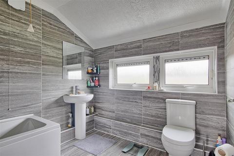 98 Hazelwood Close, Cambridge, CB4 3SP