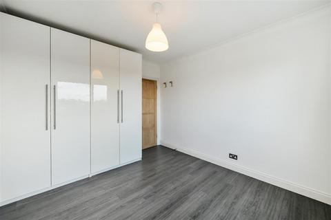 1 bedroom apartment for sale, Bond Road, Surbiton