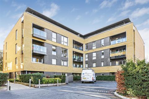 2 bedroom flat for sale, Wagtail court Pipit Drive, London
