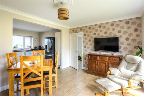 Little England Hills Farm Hull Road, Rimswell, Withernsea, HU19 2DD