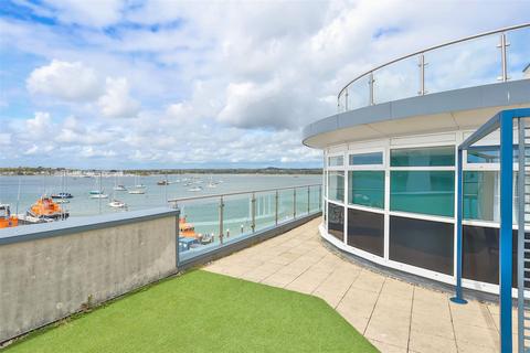 2 bedroom flat for sale, Lifeboat Quay, Poole