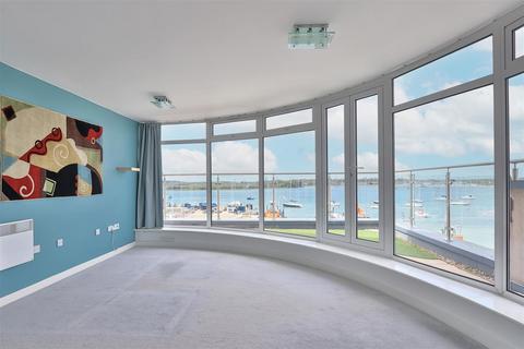 2 bedroom flat for sale, Lifeboat Quay, Poole