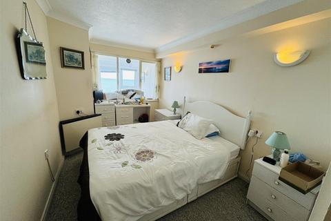 1 bedroom retirement property for sale, Stratheden Court Esplanade, Seaford