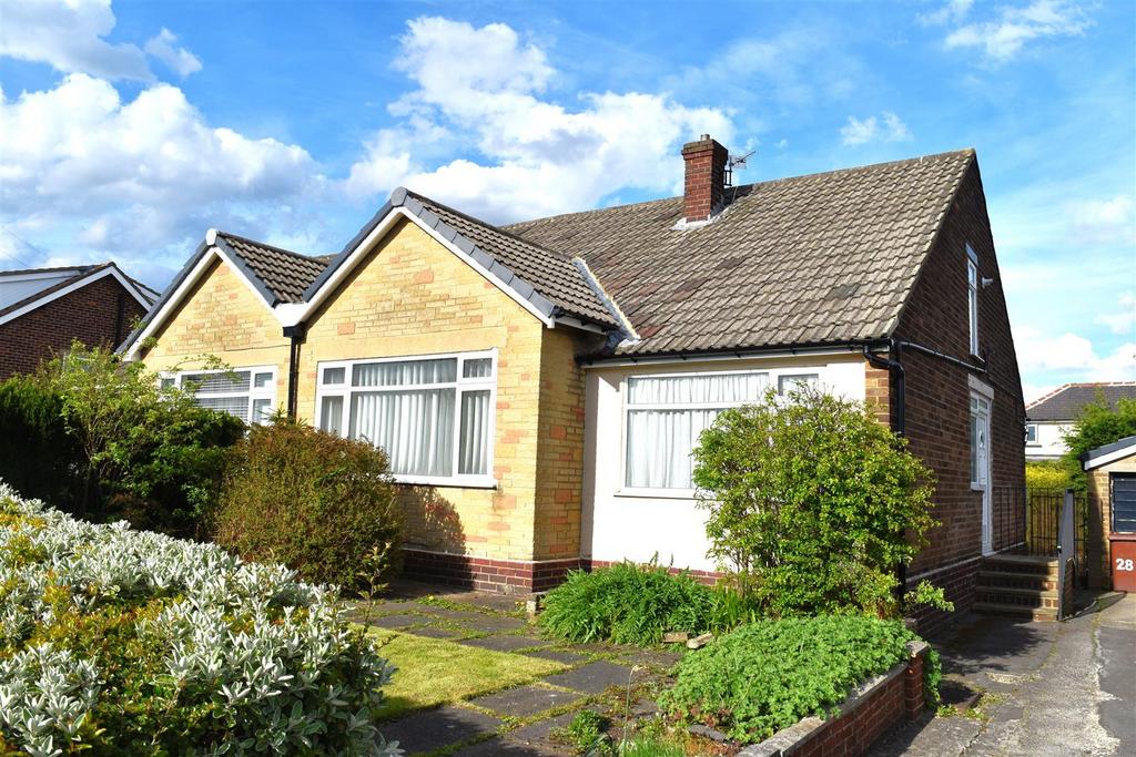 Meadow Park Drive, Stanningley, Pudsey 3 bed semidetached bungalow for sale £270,000