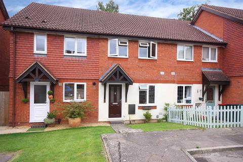 2 bedroom terraced house for sale, Chetwood Road, Crawley