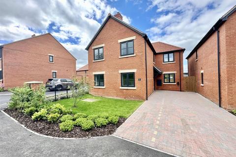 4 bedroom detached house for sale, Over Old Road, Hartpury GL19