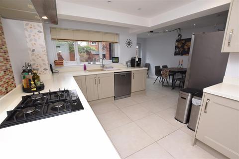 3 bedroom detached house for sale, Defender Drive, Aylesby Park DN37