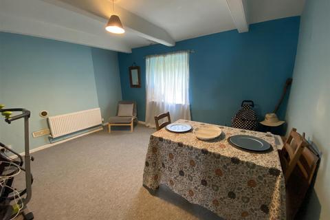 2 bedroom flat to rent, Athlone Court, St Leonards-On-Sea