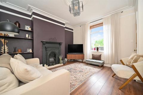 51 Apperley Road, Bradford, BD10 9SH