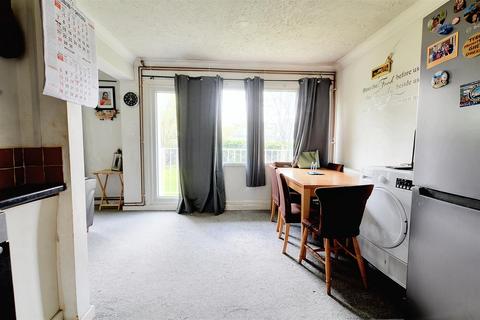 2 bedroom flat for sale, Aeneas Court, Mansfield Road, Nottingham