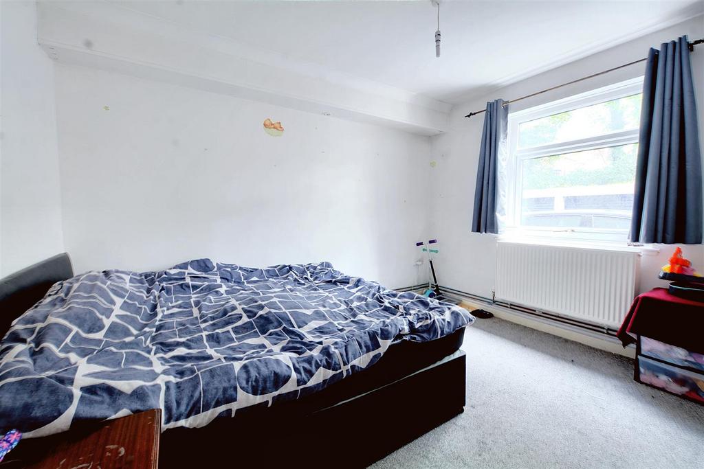 Bedroom 1 1.jpeg