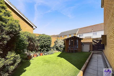 2 Baryntyne Crescent, Hoo, Rochester, ME3 9GE