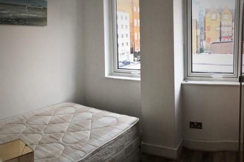 2 bedroom apartment to rent, Commercial Road, London