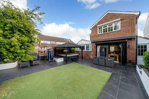 4 bedroom detached house for sale, Leverstock Green Road, Hemel Hempstead, HP3
