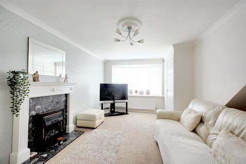 2 bedroom terraced house for sale, Nairn Close, Arnold, Nottingham