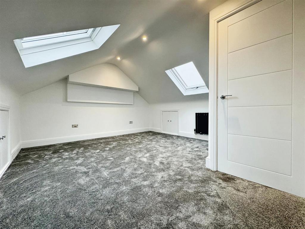 Bedroom 4 (2)