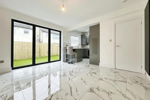 48 Brook Vale, Liverpool, L22 3YB
