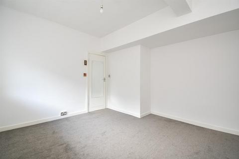 1 bedroom flat for sale, Marine Court, St. Leonards-On-Sea TN38