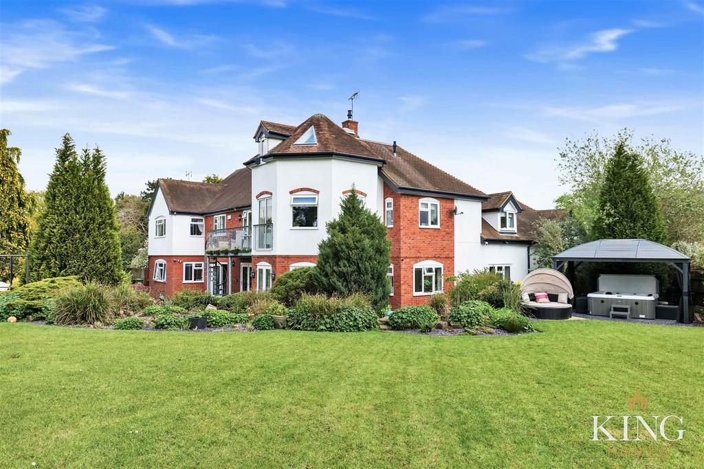 Sambourne Park, Sambourne with Annexe 6 bed detached house for sale £