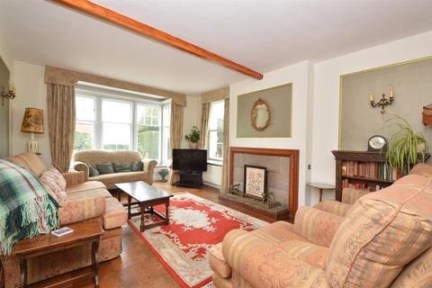 5 bedroom detached house for sale, 200 Yards From Ryde Beach
