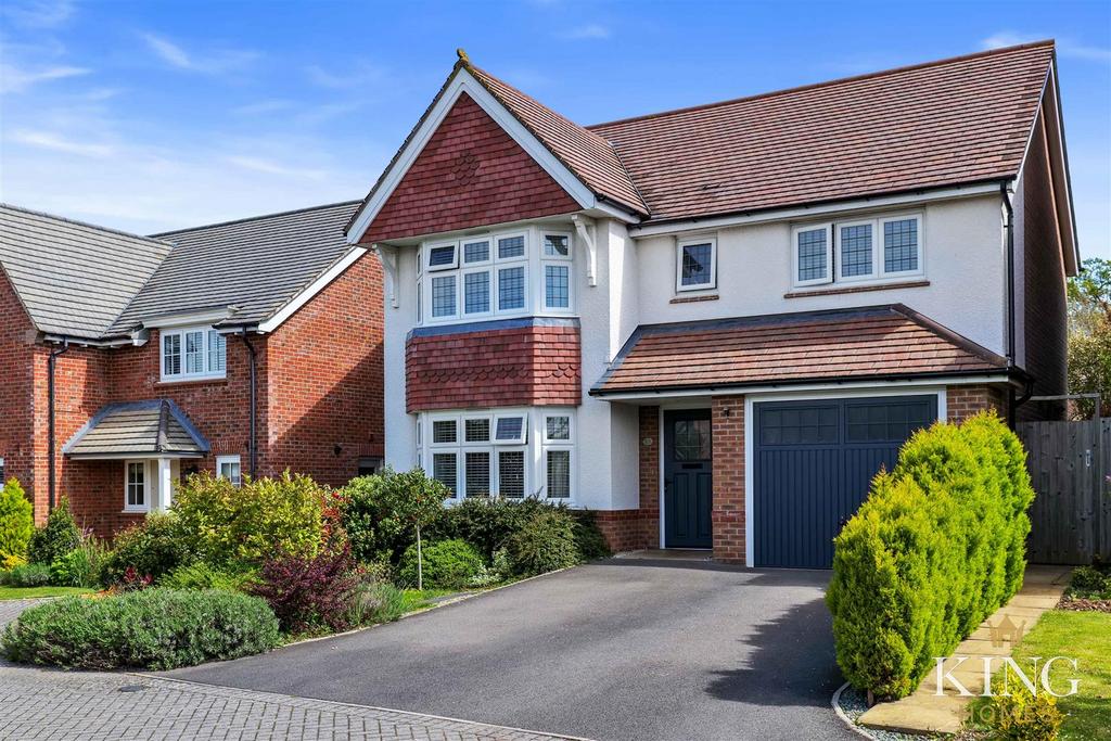 Kinnersley Road, Alcester 4 bed detached house for sale £475,000