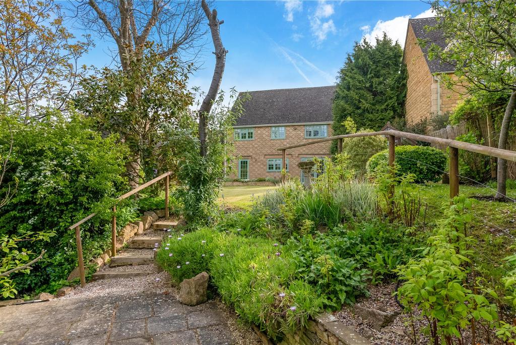 Brook House-11.jpg